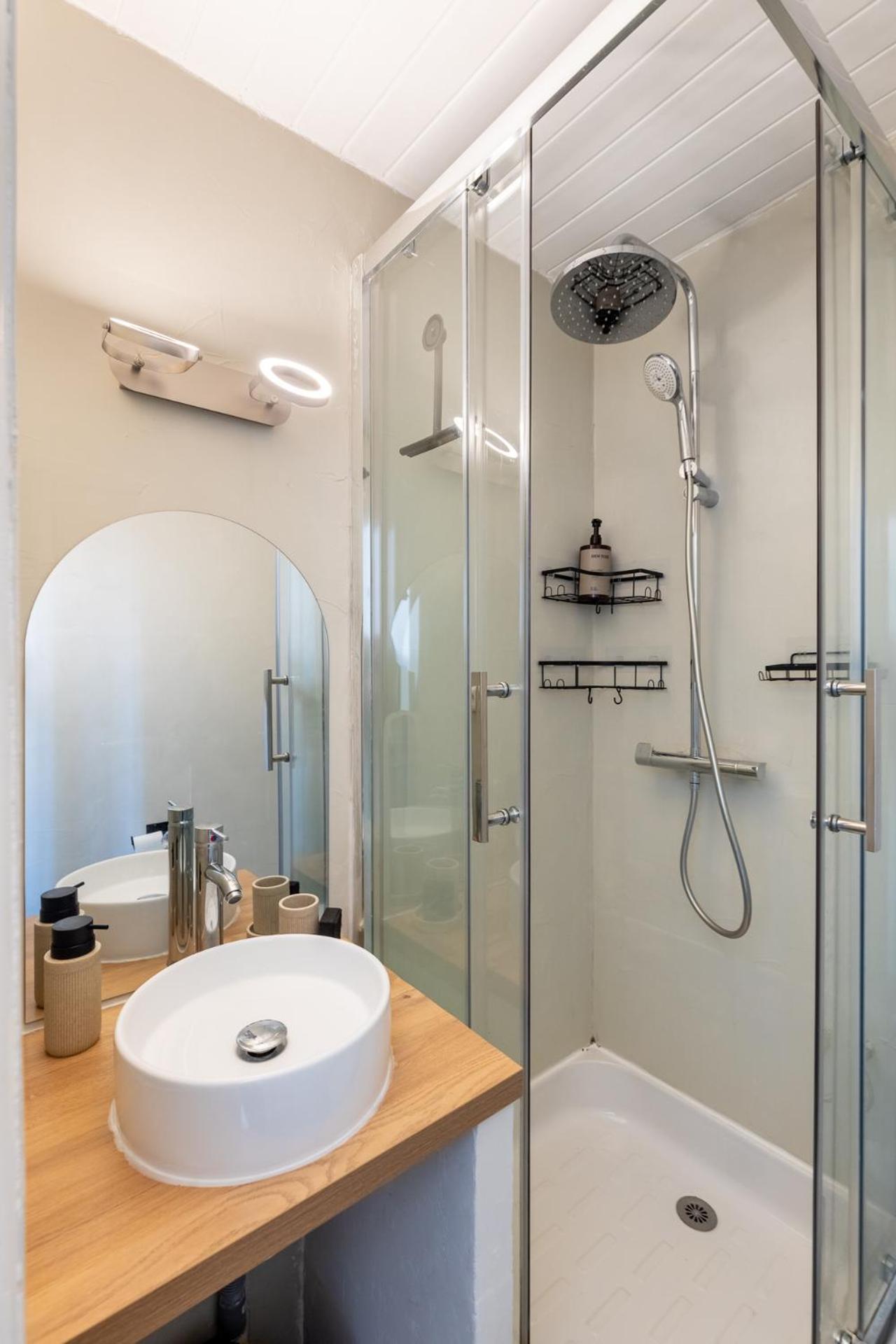 Charming Apartment For 2 People Марсель Экстерьер фото