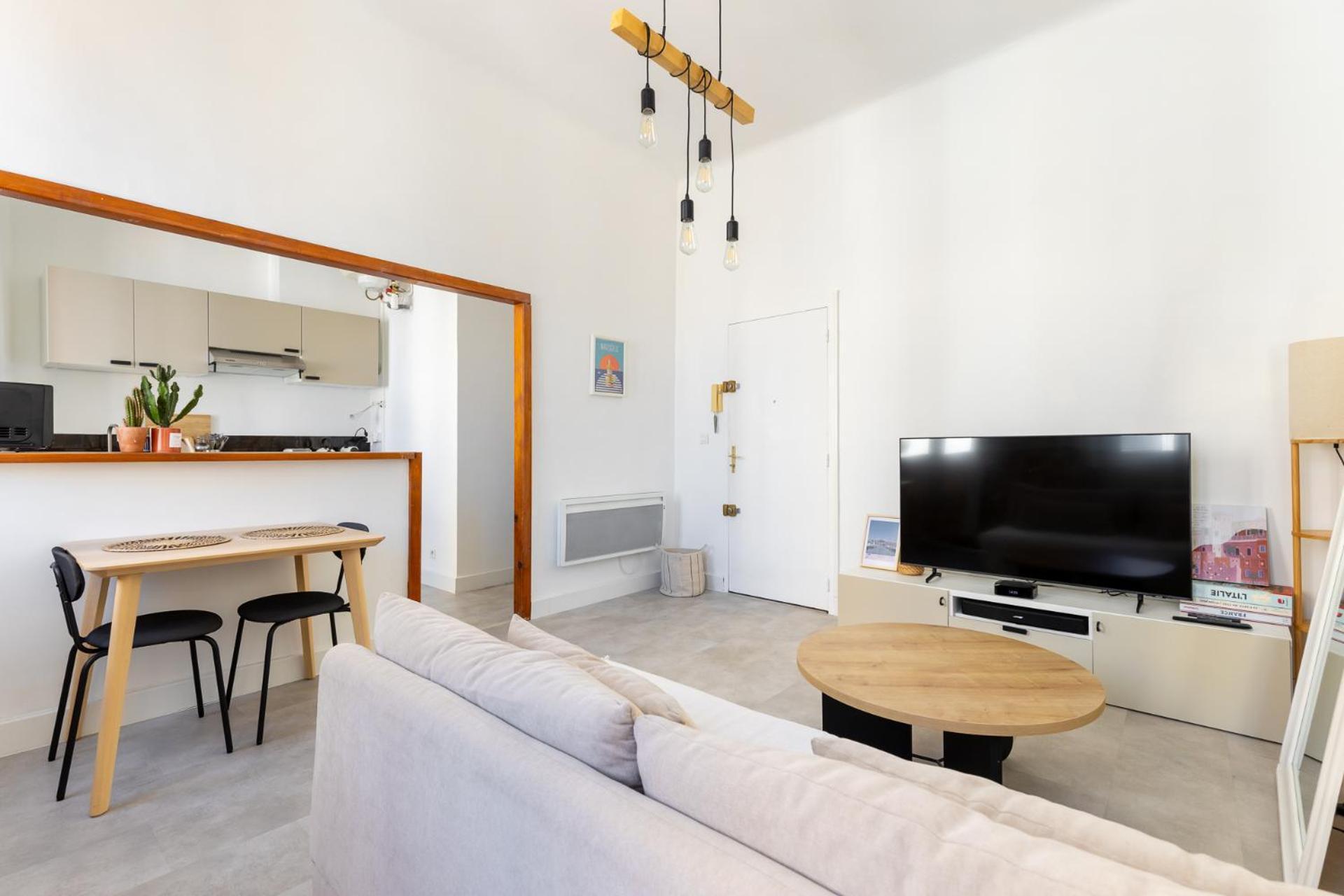 Charming Apartment For 2 People Марсель Экстерьер фото